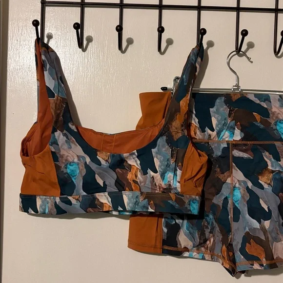 Fabletics swim set - Picture 3 of 6